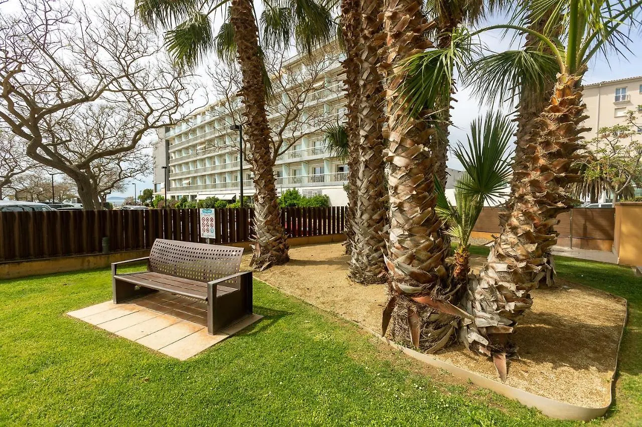 Rnet - Mileni Bajo Vista Mar Roses Costa Brava Apartment 0*,  Spain